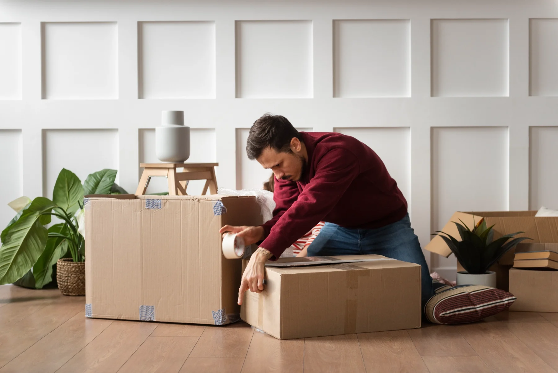 What to Pack First When Moving – House vs. Apartment