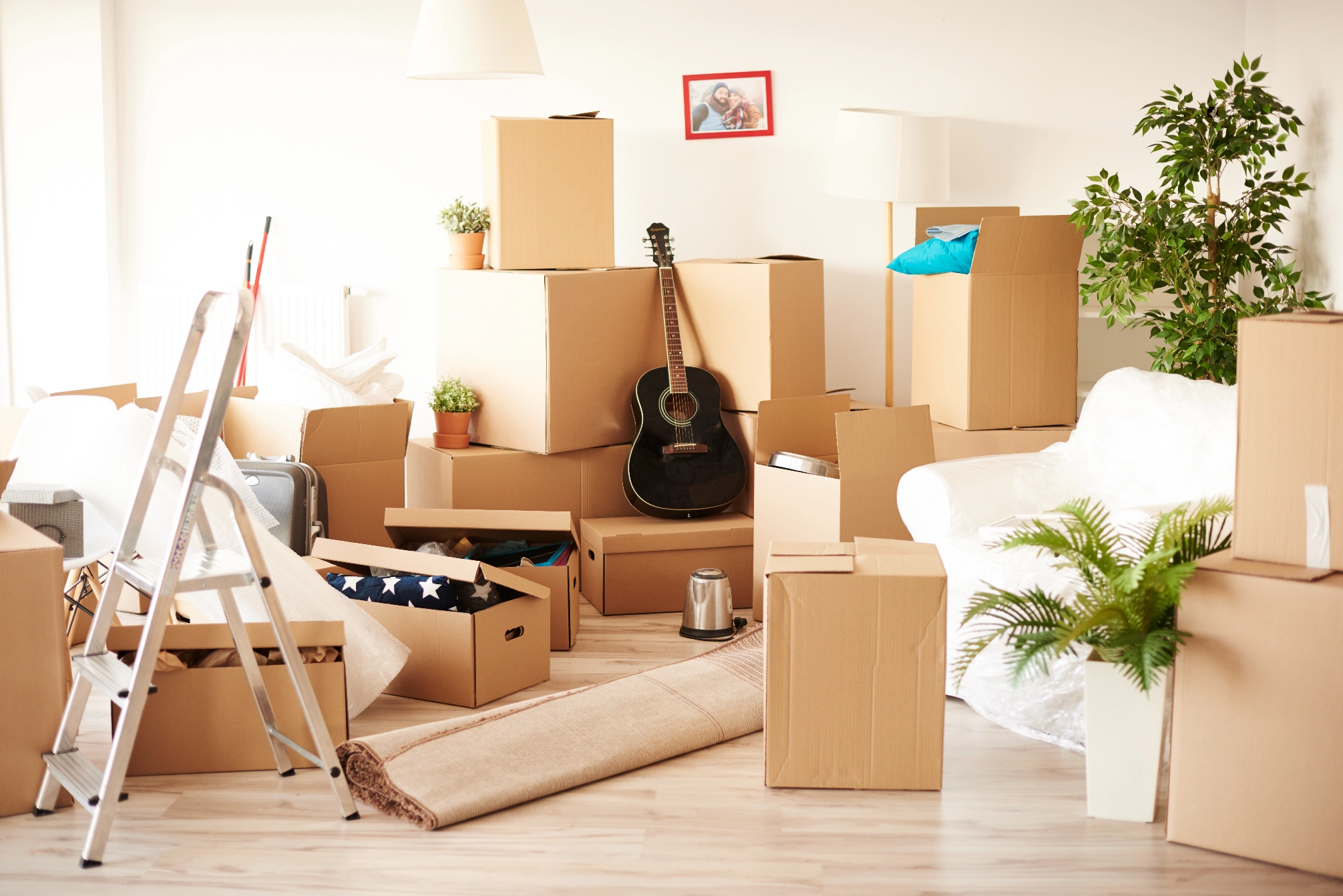 Decluttering Before Moving: What to Keep, Donate or Throw Away