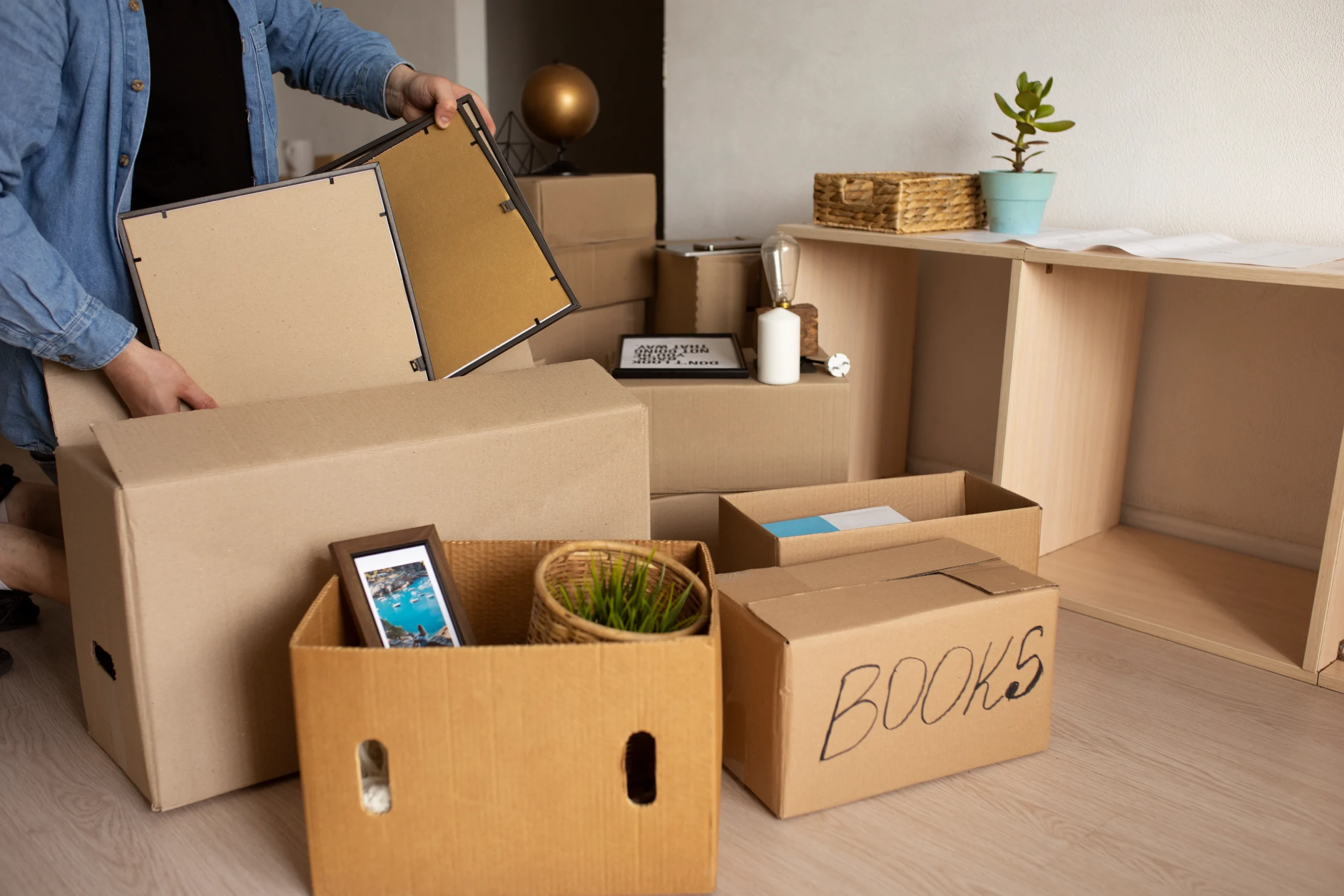 Decluttering Before Moving: What to Keep, Donate or Throw Away