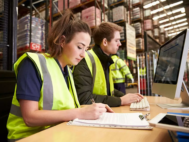 The Top 3 Things To Look For When Choosing a 3PL Warehouse Moishe's Moving Systems